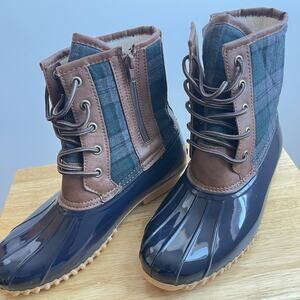 Delancy Women’s Waterproof Duck Boots With Green Grey Blue Plaid Upper Size 8M